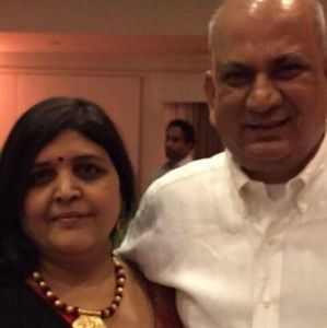 Meet your Posher, Daxa